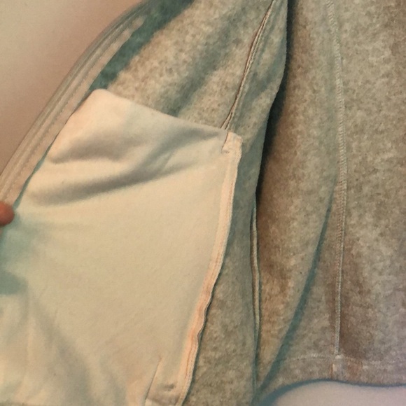 Columbia Fleece Jacket, zippered pockets, toggle waist, size XL, EUC - Picture 4 of 8